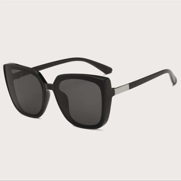 Black Oversized Square Retro Sunglasses Tinted - Picture 3 of 5